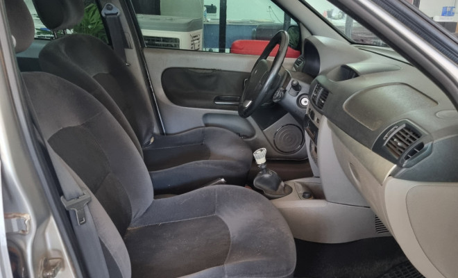 Renault SYMBOL Privilège Hi-Flex 1.6 16V 4p 2011 Flex-3