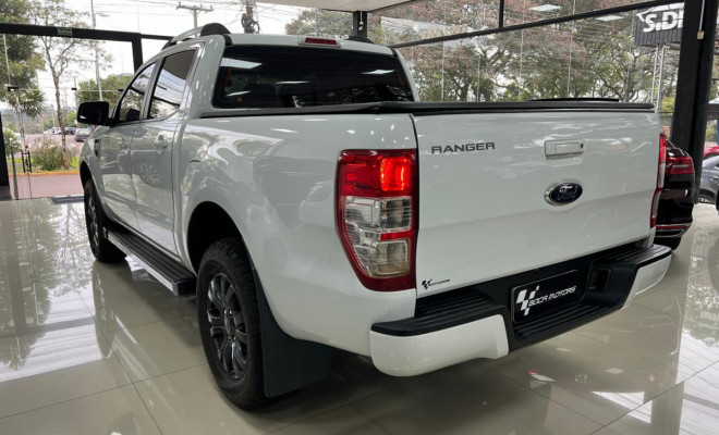 Ford Ranger XLS 2.5 16V 4x2 CD Flex 2015 Flex-4