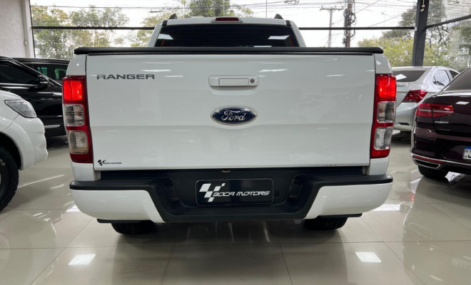 Ford Ranger XLS 2.5 16V 4x2 CD Flex 2015 Flex-2