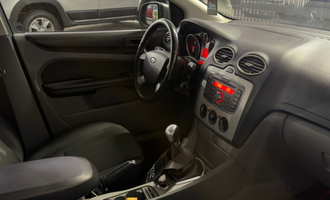 Ford Focus 1.6 S/SE/SE Plus Flex 8V/16V  5p 2013 Flex-3