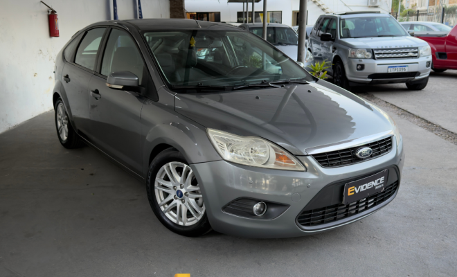 Ford Focus 1.6 S/SE/SE Plus Flex 8V/16V  5p 2013 Flex