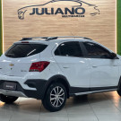 GM - Chevrolet ONIX HATCH ACTIV 1.4 8V Flex 5p Mec. 2017-1
