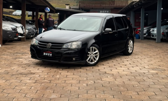VW - VolksWagen Golf 1.6 Mi Total Flex 8V 4p 2010 Flex