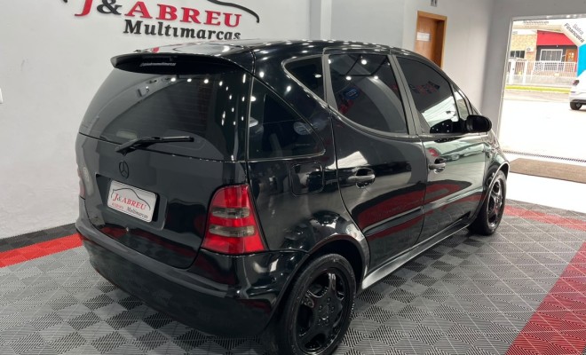 Mercedes-Benz Classe A 190 AvantGarde 1.9 8V 125cv Mec 2003 Gasolina-4