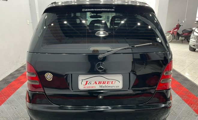 Mercedes-Benz Classe A 190 AvantGarde 1.9 8V 125cv Mec 2003 Gasolina-3