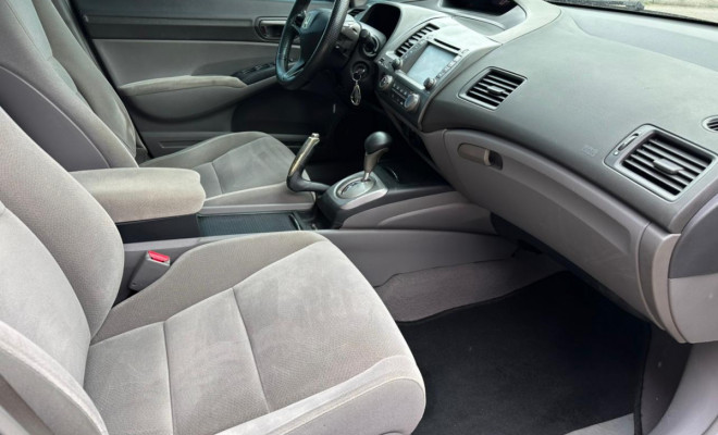 Honda Civic LXS 1.8 Flex - 2008-7