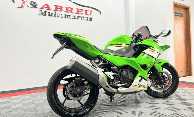 KAWASAKI NINJA 400 2019 Gasolina-4
