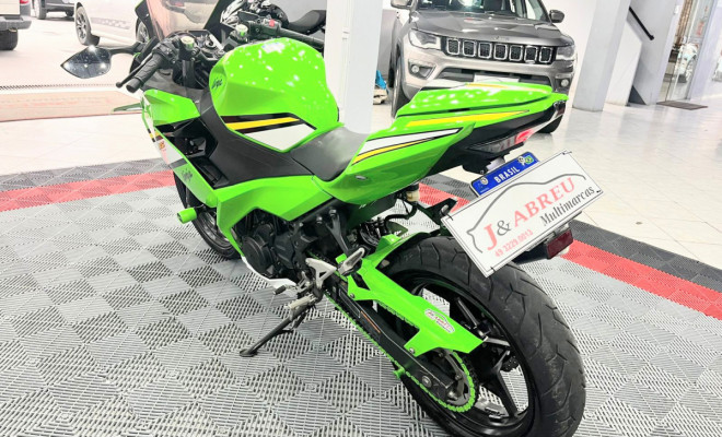 KAWASAKI NINJA 400 2019 Gasolina-2