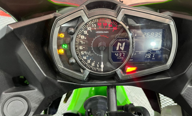 KAWASAKI NINJA 400 2019 Gasolina-6