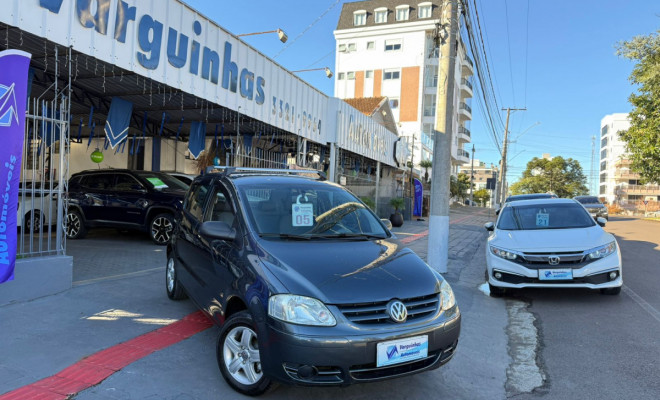 VW - VolksWagen Fox Plus 1.6Mi/ 1.6Mi Total Flex 8V 4p 2005 Flex-0