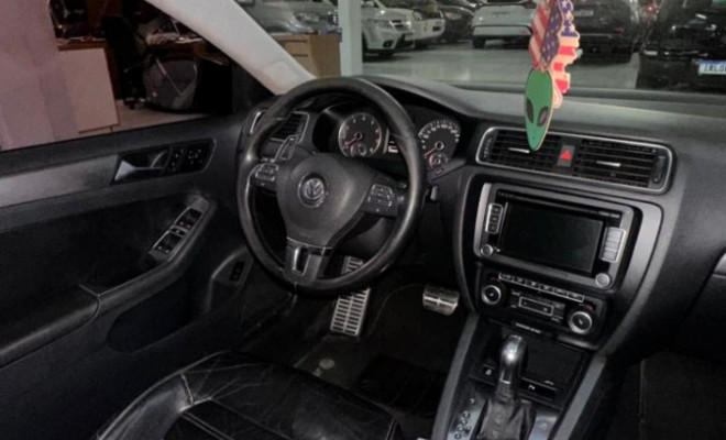VW - VolksWagen JETTA Highline 2.0 TSI 16V 4p Tiptronic 2012 Gasolina-6