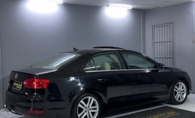 VW - VolksWagen JETTA Highline 2.0 TSI 16V 4p Tiptronic 2013 Gasolina-13