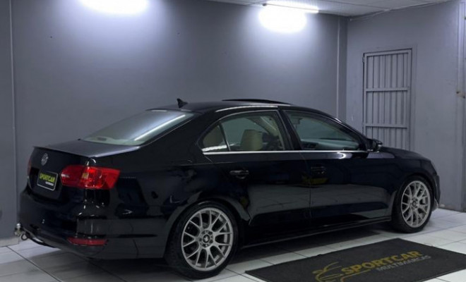 VW - VolksWagen JETTA Highline 2.0 TSI 16V 4p Tiptronic 2013 Gasolina-13