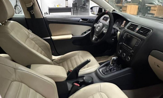 VW - VolksWagen JETTA Highline 2.0 TSI 16V 4p Tiptronic 2013 Gasolina-6
