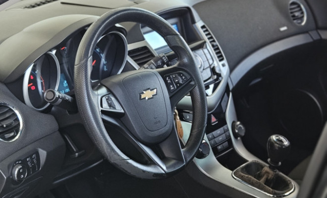 GM - Chevrolet CRUZE HB Sport LT 1.8 16V FlexP. 5p Mec 2015 Flex-5