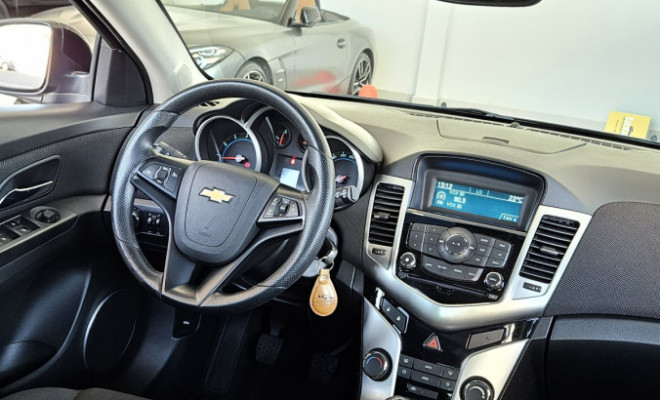 GM - Chevrolet CRUZE HB Sport LT 1.8 16V FlexP. 5p Mec 2015 Flex-7
