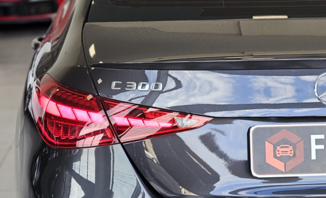 Mercedes-Benz C-300 AMG Line 2.0 TB Aut. (Híbrido) 2023 Híbrido-17