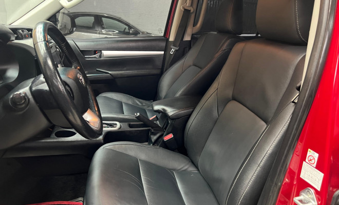 Toyota Hilux CD SRV 4x4 2.8 TDI Diesel Aut. 2019-8