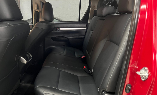 Toyota Hilux CD SRV 4x4 2.8 TDI Diesel Aut. 2019-7