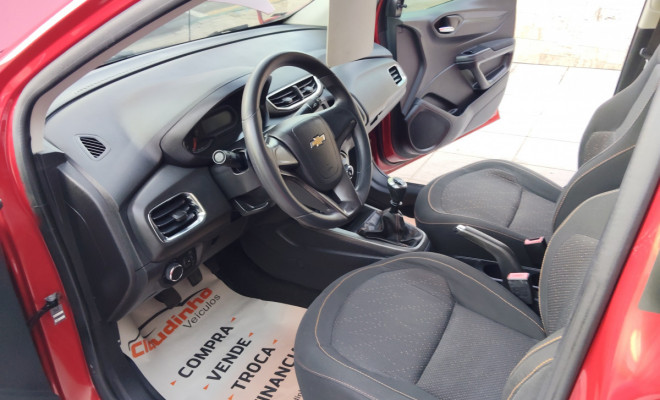 GM - Chevrolet ONIX HATCH LT 1.4 8V FlexPower 5p Mec. 2013 Flex-9