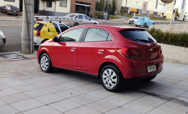 GM - Chevrolet ONIX HATCH LT 1.4 8V FlexPower 5p Mec. 2013 Flex-2