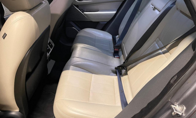 Land Rover Range Rover Velar P300 R-Dyn SE 2.0 4x4 300cv Aut. Gasolina 2019-15