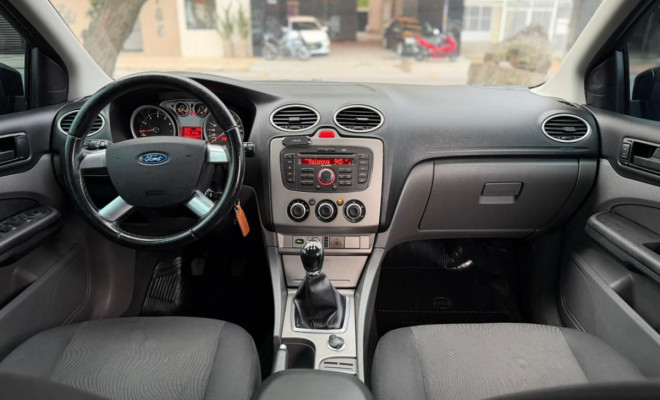 Ford Focus 1.6 S/SE/SE Plus Flex 8V/16V  5p 2012 Flex-1