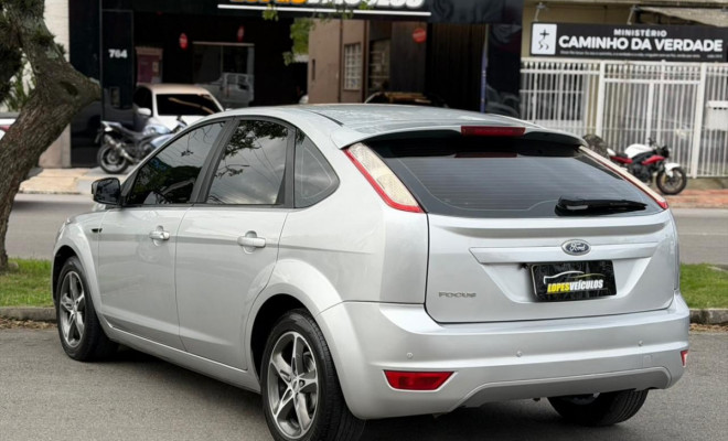Ford Focus 1.6 S/SE/SE Plus Flex 8V/16V  5p 2012 Flex-4