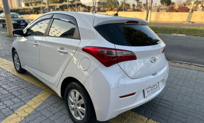 Hyundai HB20 C./C.Plus/C.Style 1.6 Flex 16V Mec. 2015 Flex-1