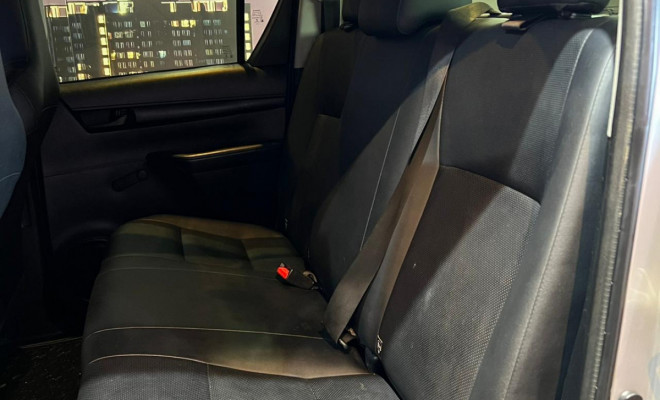 Toyota Hilux CD 4x4 2.8 Diesel Mec. 2019 Diesel-7