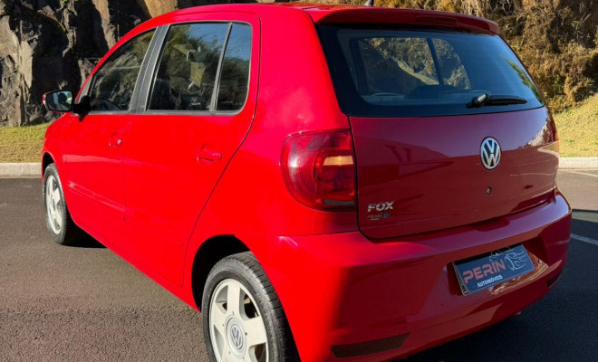 VW - VolksWagen Fox 1.0 Mi Total Flex 8V 5p 2013 Flex-4