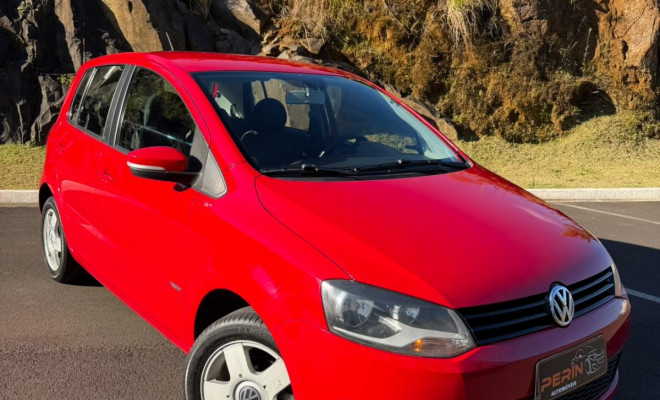 VW - VolksWagen Fox 1.0 Mi Total Flex 8V 5p 2013 Flex