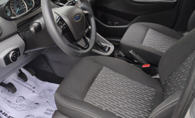 Ford Ka+ Sedan 1.5 SE/SE PLUS 16V Flex 4p 2015 Flex-6