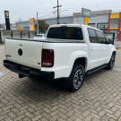 VW - VolksWagen AMAROK Comfor. 3.0 V6 TDI 4x4 Dies. Aut. 2023 Diesel-2