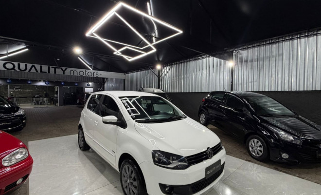 VW - VolksWagen Fox PRIME/Higli. 1.6 Total Flex 8V 5p 2010 Flex