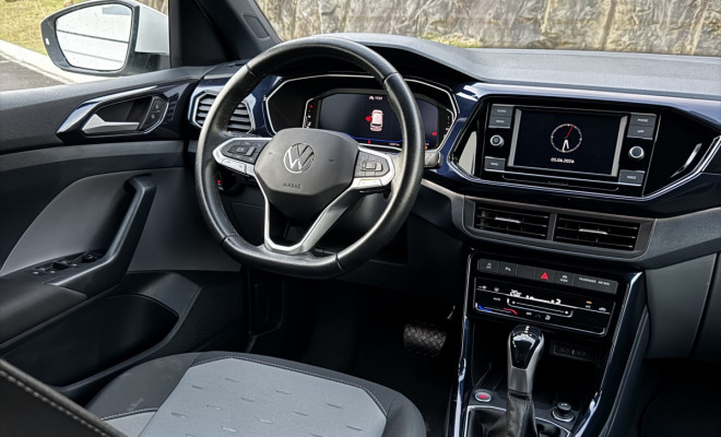 VW - VolksWagen T-Cross Comfor. 200 TSI 1.0 Flex 5p Aut. 2023 Flex-13