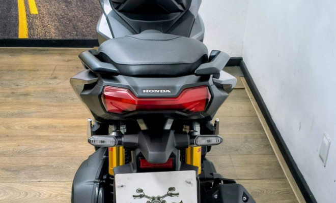 HONDA ADV 160 2025 Gasolina-10
