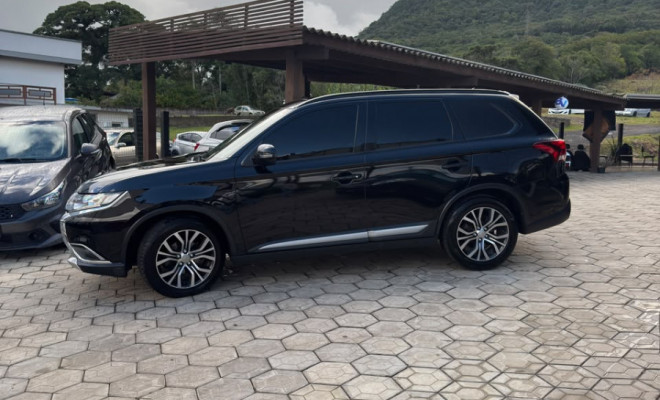 Mitsubishi OUTLANDER 2.0 16V 160cv Aut. 2016 Gasolina-0