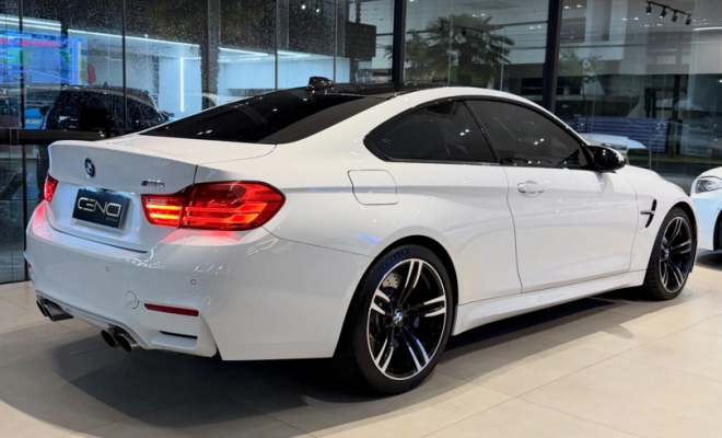 BMW M4 Coupe 3.0 Bi-Turbo 24V 431cv 2p 2015 Gasolina-12