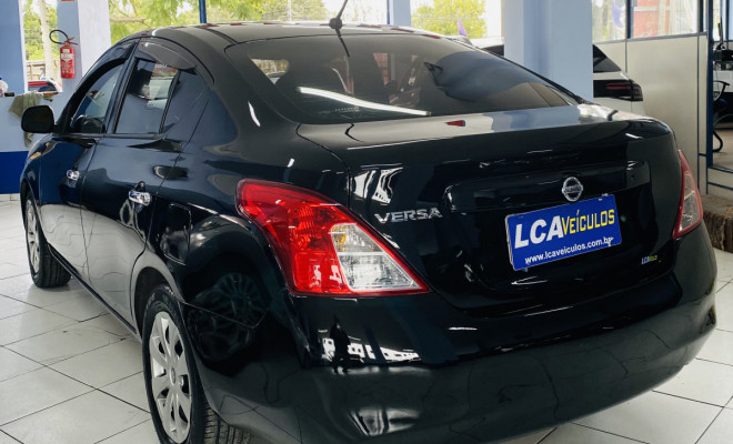 Nissan VERSA SV 1.6 16V Flex Fuel 4p Mec. 2014 Flex-3