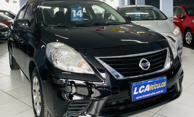 Nissan VERSA SV 1.6 16V Flex Fuel 4p Mec. 2014 Flex