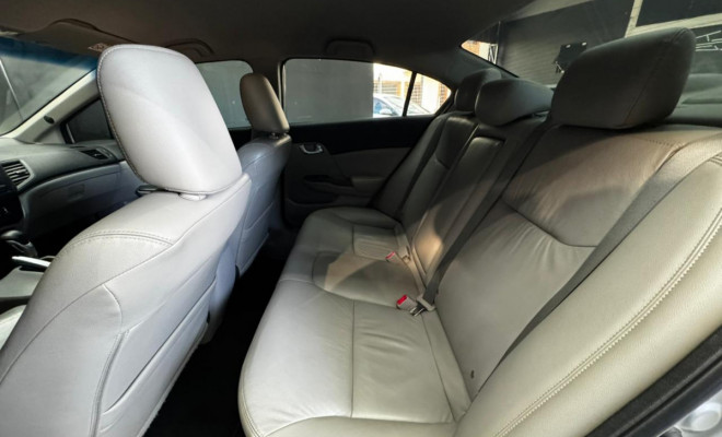 Honda Civic Sedan LXR 2.0 Flexone 16V Aut. 4p 2015 Flex-12