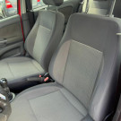 VW - VolksWagen Gol (novo) 1.0 Mi Total Flex 8V 4p 2014 Flex-8