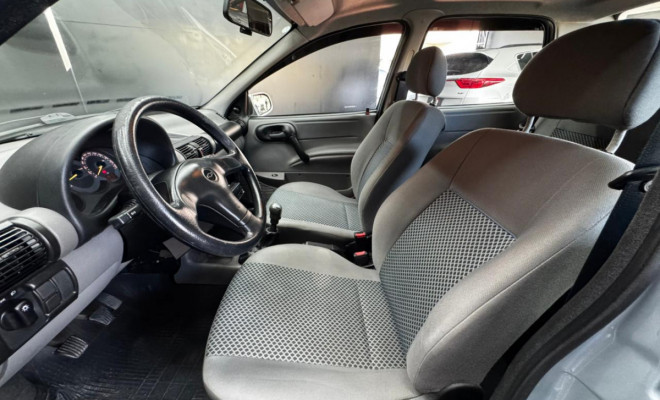GM - Chevrolet Classic Life/LS 1.0 VHC FlexP. 4p 2010 Flex-2
