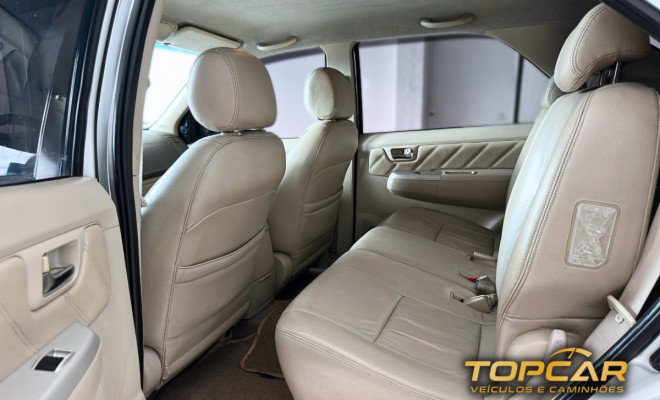 Toyota Hilux SW4 SRV D4-D 4x4 3.0 TDI Dies. Aut 2007 Diesel-8