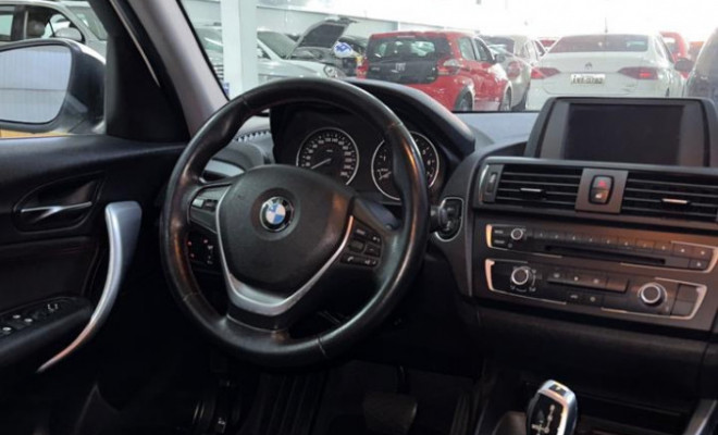 BMW 118iA Full 1.6 TB 16V 170cv 5p 2012 Gasolina-4