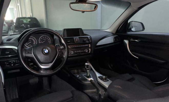 BMW 118iA Full 1.6 TB 16V 170cv 5p 2012 Gasolina-3