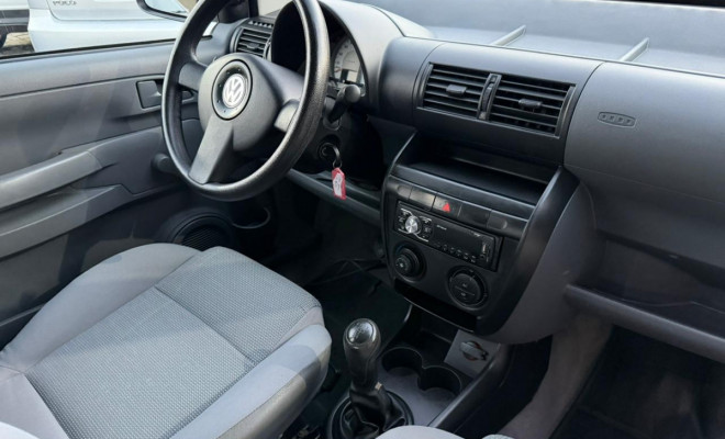 VW - VolksWagen Fox Plus 1.6Mi/ 1.6Mi Total Flex 8V 4p 2009 Flex-5