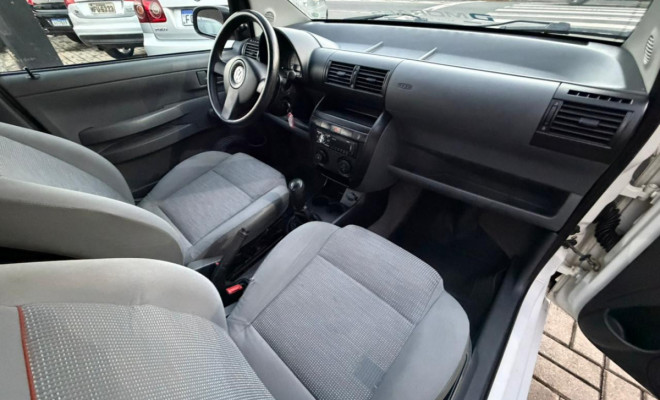 VW - VolksWagen Fox Plus 1.6Mi/ 1.6Mi Total Flex 8V 4p 2009 Flex-6