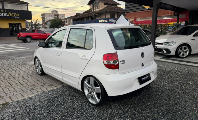 VW - VolksWagen Fox Plus 1.6Mi/ 1.6Mi Total Flex 8V 4p 2009 Flex-3
